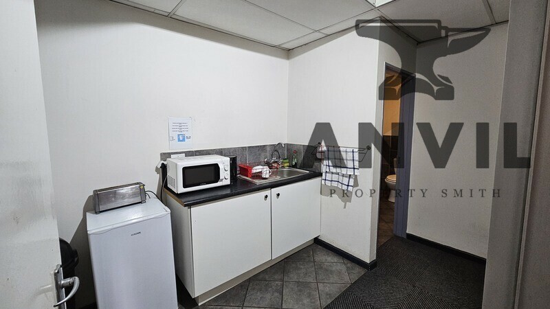 Pentagon Park, Capital Hill, Midrand - Unit 8 property image 11