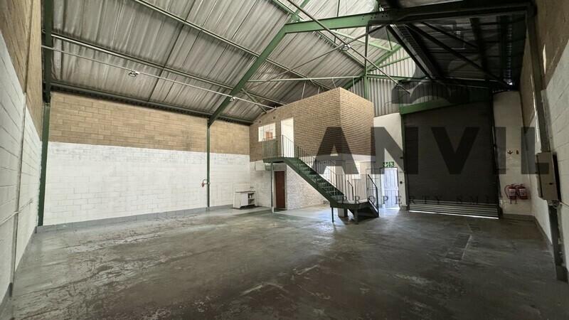 Sifon Industrial Park, Robertville, Randburg - Unit C5 property image 5