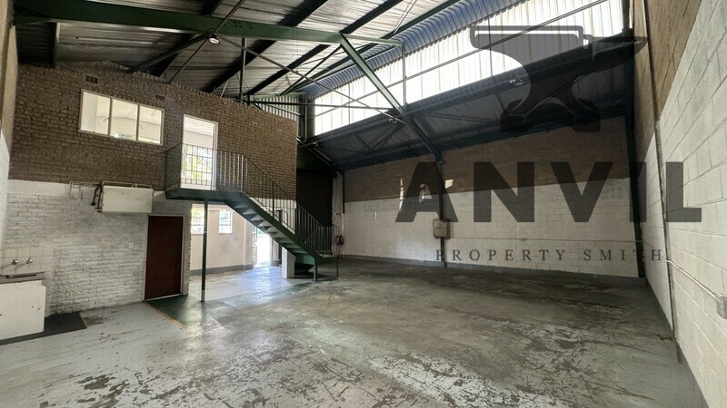 Sifon Industrial Park, Robertville, Randburg - Unit C5 property image 6