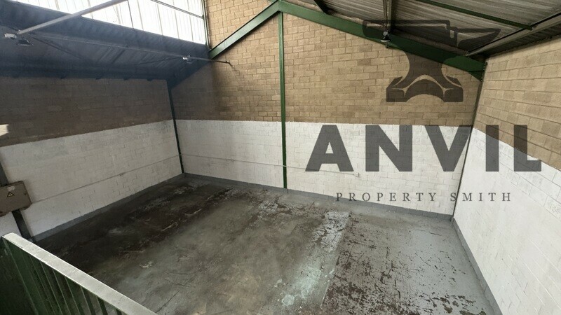 Sifon Industrial Park, Robertville, Randburg - Unit C5 property image 13