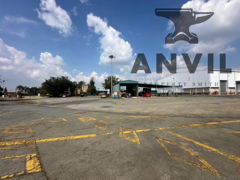 13823m² Functional Yard Space, with warehousing and office space. - 82 Merino Avenue, City Deep, Johannesburg property image 7