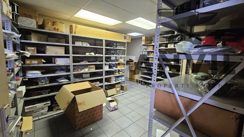 9 Reedbuck Crescent, Corporate South, Midrand - Unit 1 property image 5