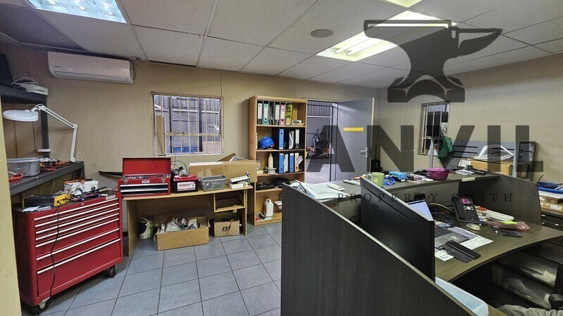 9 Reedbuck Crescent, Corporate South, Midrand - Unit 1 property image 13