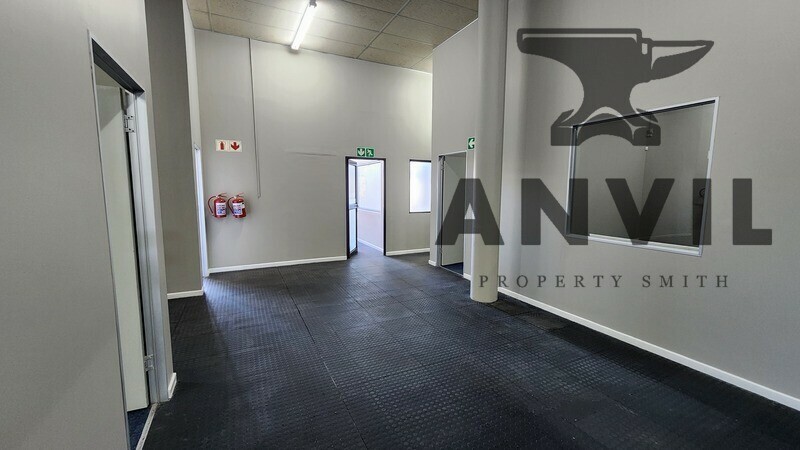 33 On Strand - Ex - Signa Academy property image 14