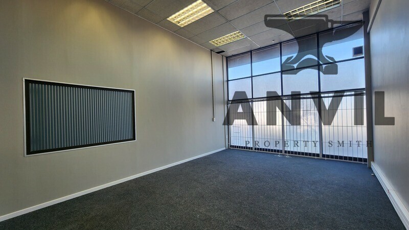 33 On Strand - Ex - Signa Academy property image 4