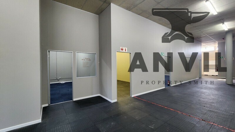 33 On Strand - Ex - Signa Academy property image 8