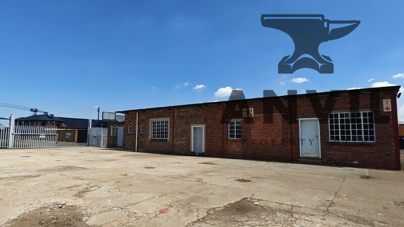 12 Newgold Street Comet  - Mixed Yard with Offices  property image 6