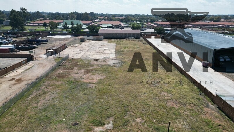 12 Newgold Street Comet  - Mixed Yard with Offices  property image 12