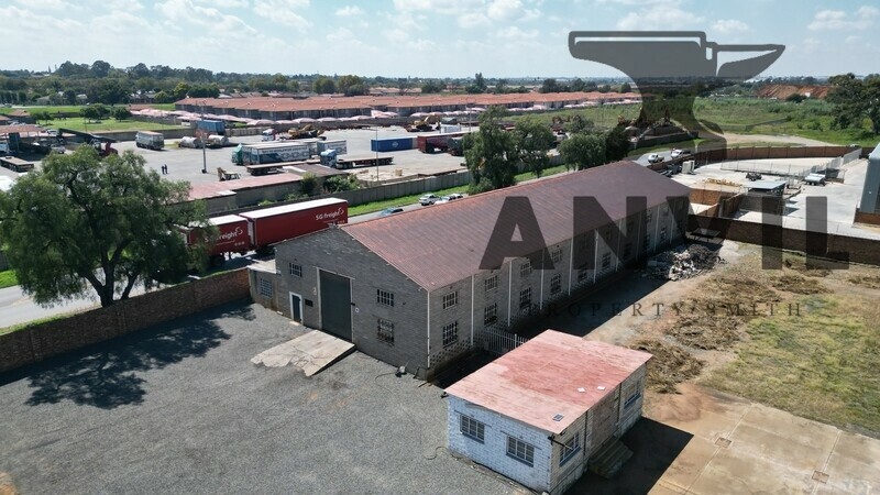 12 Newgold Street Comet  - Mixed Yard with Offices  property image 13