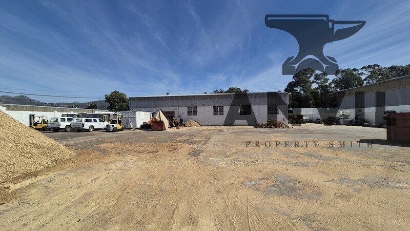 Paarl Park Industrial Unit (Yard)