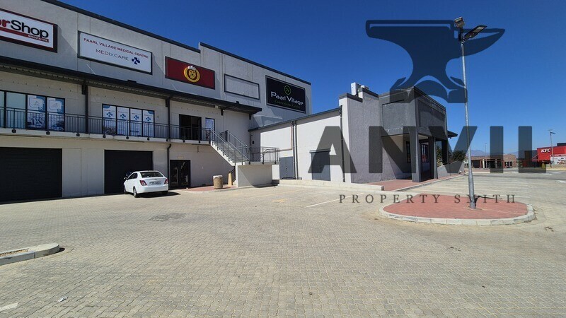 Paarl Village Convenience Centre - Paarl Village Convenience Centre - Unit L1 property image 7