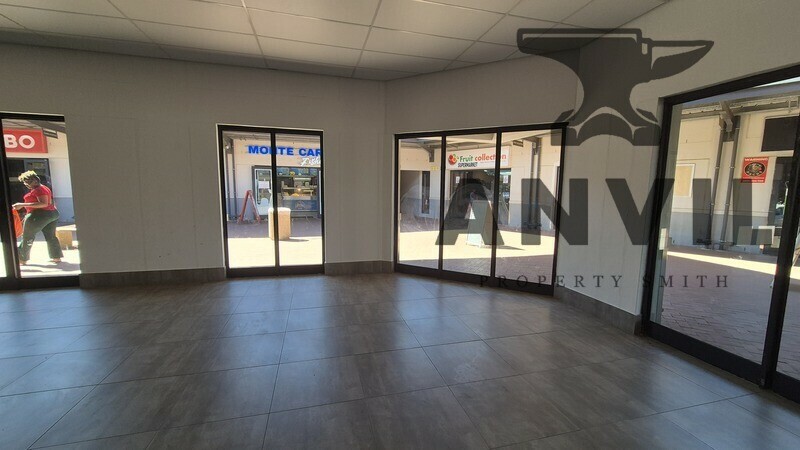 Paarl Village Convenience Centre - Paarl Village Convenience Centre - Unit E1 property image 6