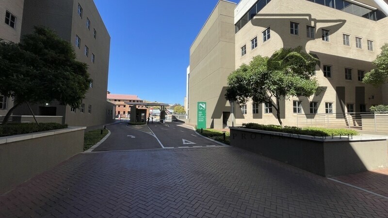 Lakeview Office Park property image 4