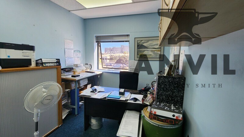 Smartserv Building - Ex-Lancet property image 11