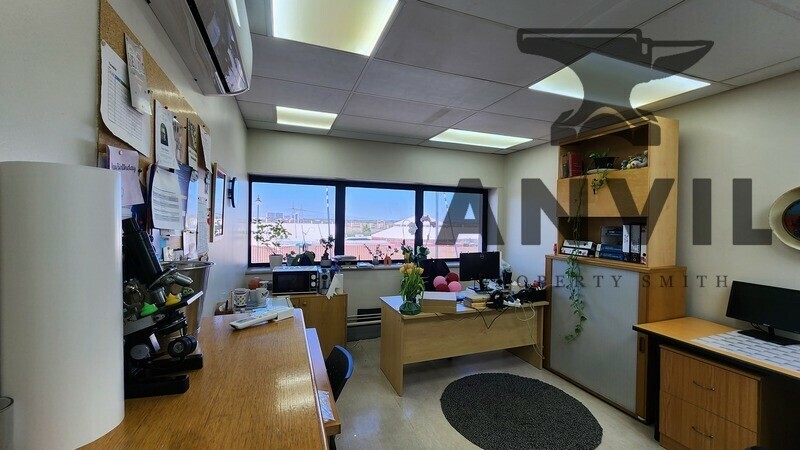 Smartserv Building - Ex-Lancet property image 19