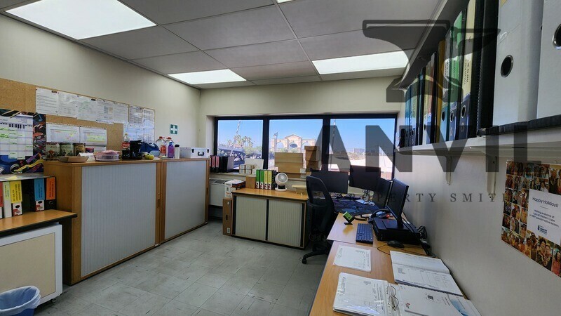 Smartserv Building - Ex-Lancet property image 20