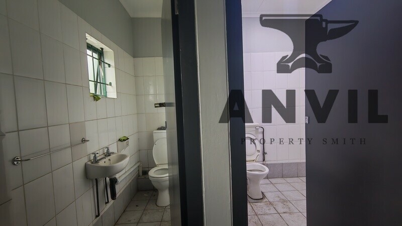 103 Stockville Road ex Orange Grove - Full Unit and Yard property image 16