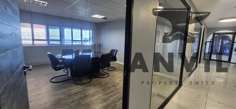 Fairview Office Park, Greenacres, Port Elizabeth - 4th floor 700sqm office space to let in Greenacres  property image 13