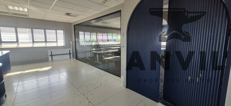 Fairview Office Park, Greenacres, Port Elizabeth - 4th floor 700sqm office space to let in Greenacres  property image 17