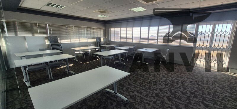 Fairview Office Park, Greenacres, Port Elizabeth - 4th floor 700sqm office space to let in Greenacres  property image 18