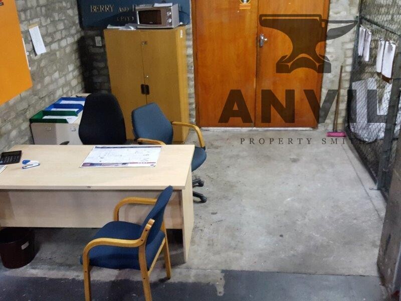 8 Bolt Avenue, Montague Gardens  - Large factory available in Bolt Avenue, Montague Gardens property image 15