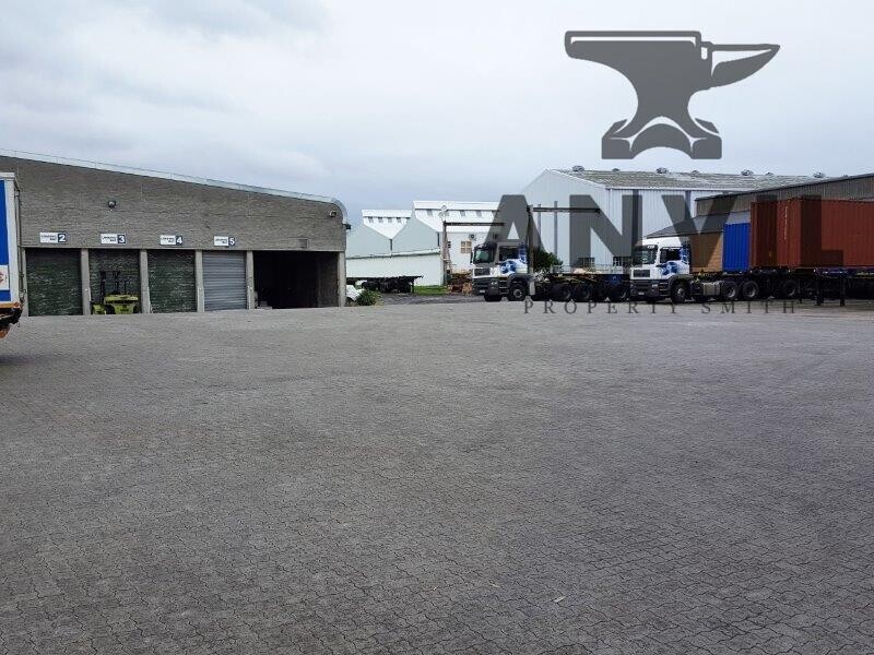 8 Bolt Avenue, Montague Gardens  - Large factory available in Bolt Avenue, Montague Gardens property image 2