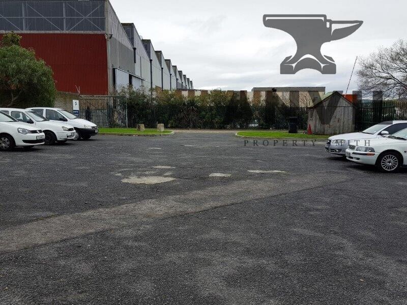 8 Bolt Avenue, Montague Gardens  - Large factory available in Bolt Avenue, Montague Gardens property image 5
