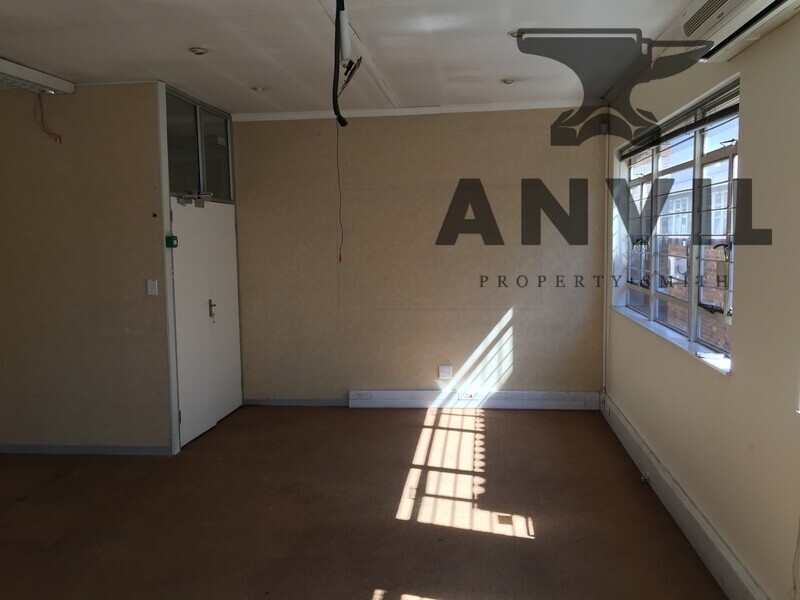 10 - 14 Watkins Street, Denver - Unit 1 property image 9