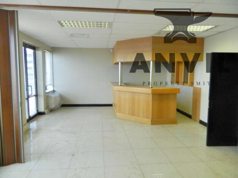 Klinkenburg Office Building - Complete Building property image 2