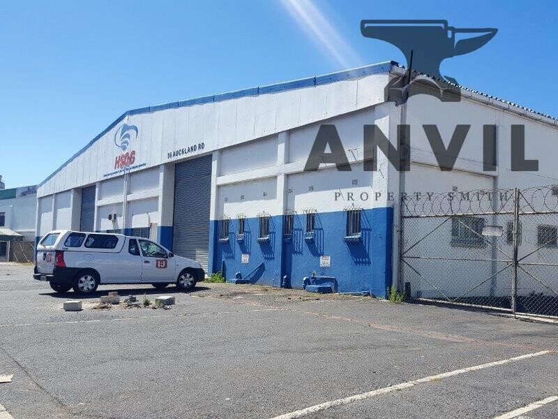 54-56 Auckland Street, Paarden Eiland -  warehouse/factory premises in Paarden Eiland property image 1