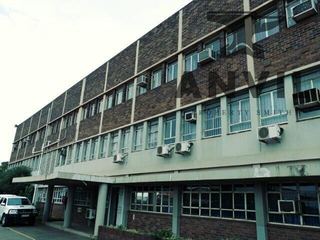 3 Fuchs Street, Alrode, Alberton - Entire Building - 11500sq warehouse for sale with 31 500sq stand property image 16