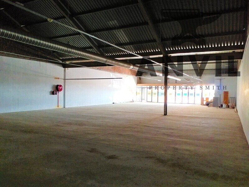 Mountain View Shopping Centre - Shop 3 property image 3 Mountain View Shopping Centre - Shop 3 property image 3