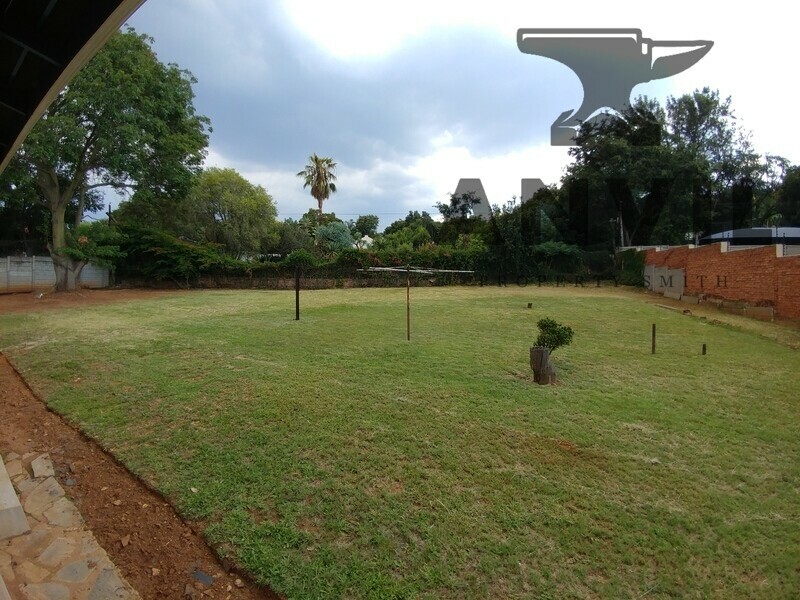 11 George Storrar Drive, Groenkloof - Commercially Zoned House property image 7