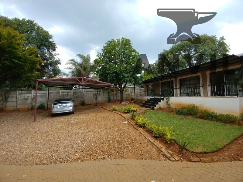 11 George Storrar Drive, Groenkloof - Commercially Zoned House property image 12