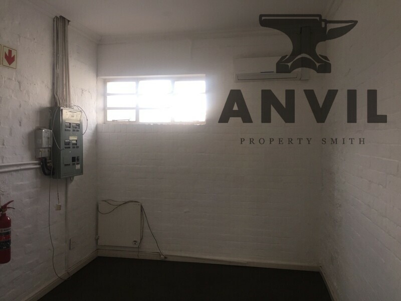 Market Up - Admin office property image 8