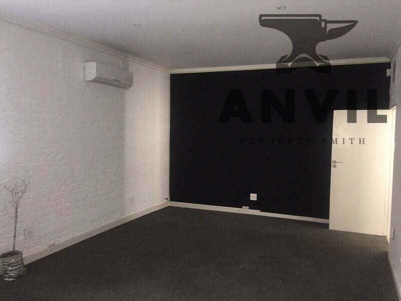 Market Up - Admin office property image 5