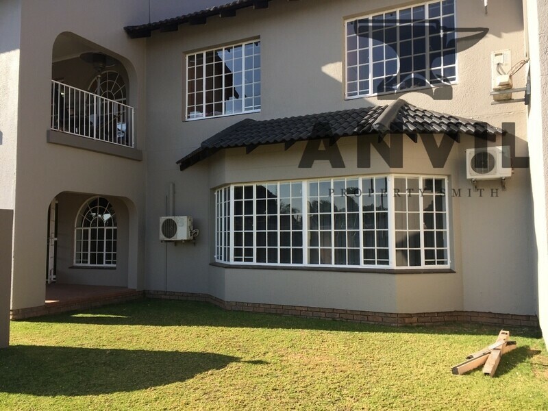 Villa Valencia Office Suites - U30Sub property image 5