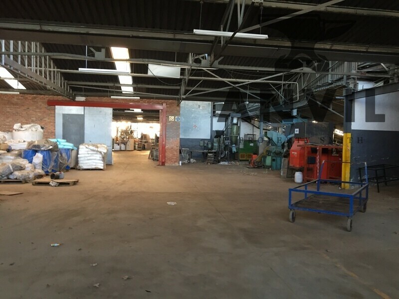 42 Main Road, Eastleigh - Warehouse property image 2