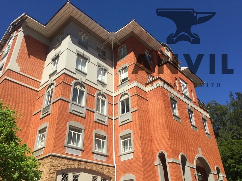 Isle of Houghton - Office Space to Let in Old Trafford Building property image 2