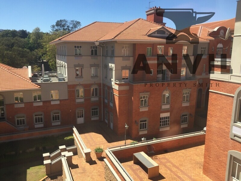 Isle of Houghton - Office Space to Let in Old Trafford Building property image 5