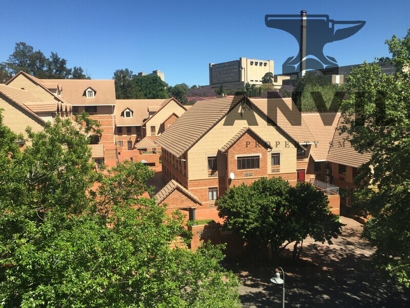 Isle of Houghton - Office Space to Let in Old Trafford Building property image 7