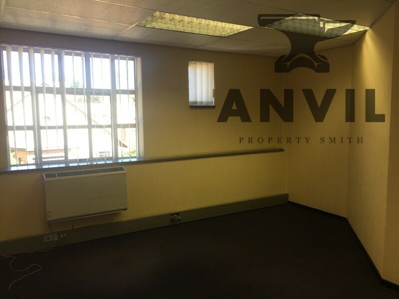 Isle of Houghton - Office Space to Let in Old Trafford Building property image 10