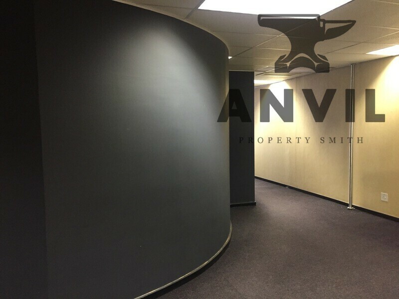 Isle of Houghton - Office Space to Let in Old Trafford Building property image 11