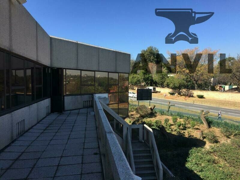 Network Space - Entire Building property image 10