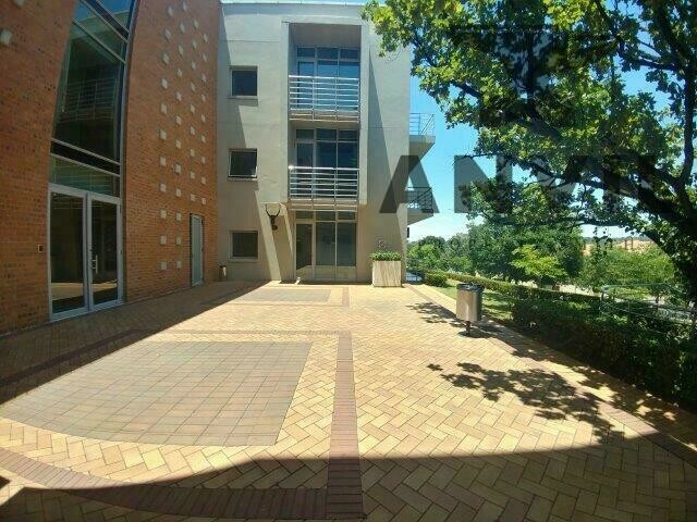 Lacey Oak House, Ballyoaks Office Park, Bryanston - FF RHS property image 18