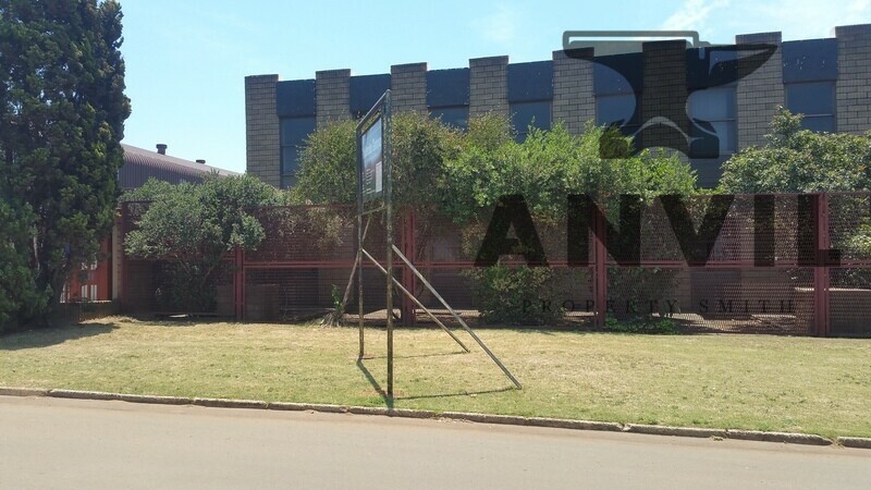 14 Liebenberg Street, Alrode - Neat 270m² Unit – Perfect for E-Commerce, Light Assembly, Printing & Creative Businesses property image 17