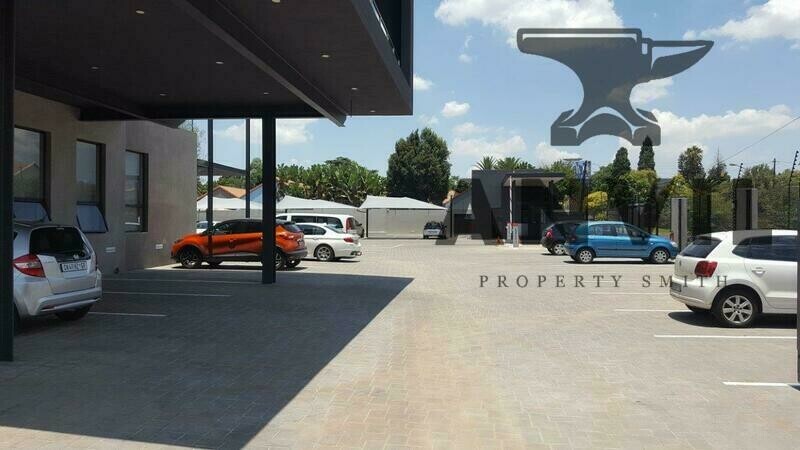 18 Nicol Road - Ground 1-To let  property image 24