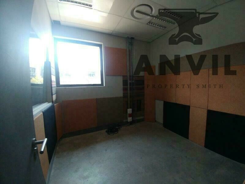 6 Eaton Avenue, Bryanston, Sandton - 6 Eaton Ave - Entire Building property image 30