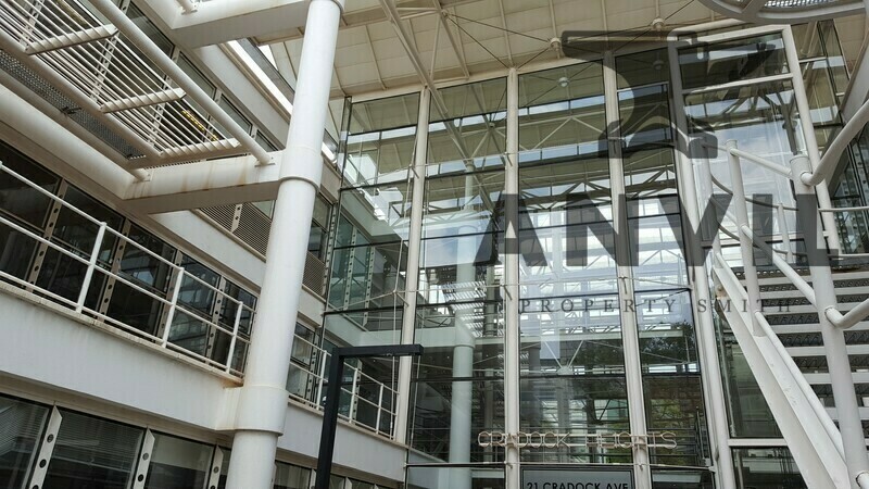 Cradock Heights, Rosebank  - First Floor Unit Overlooking Rosebank Mall property image 3