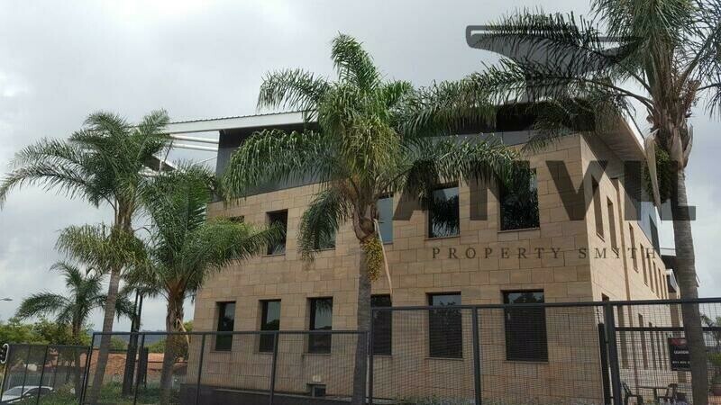 Bradford Corner - Entire GF  property image 23